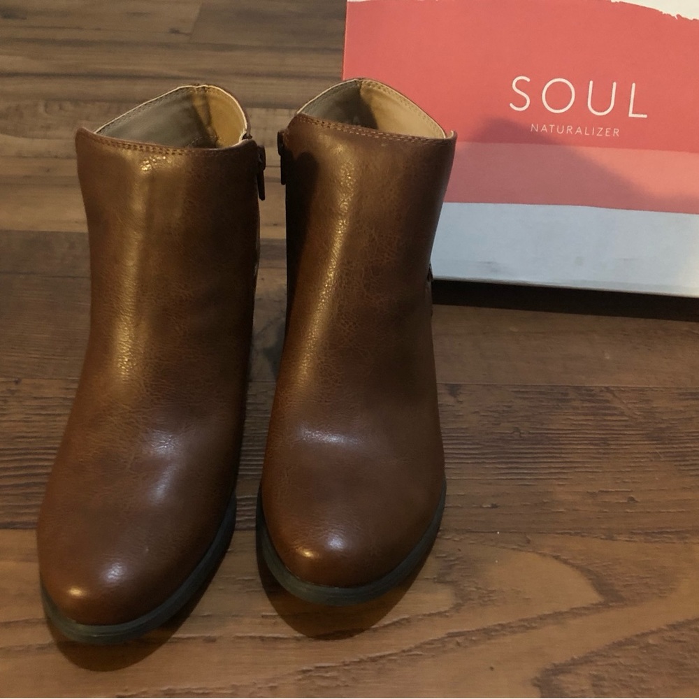 Naturalizer Soul Ankle Boots